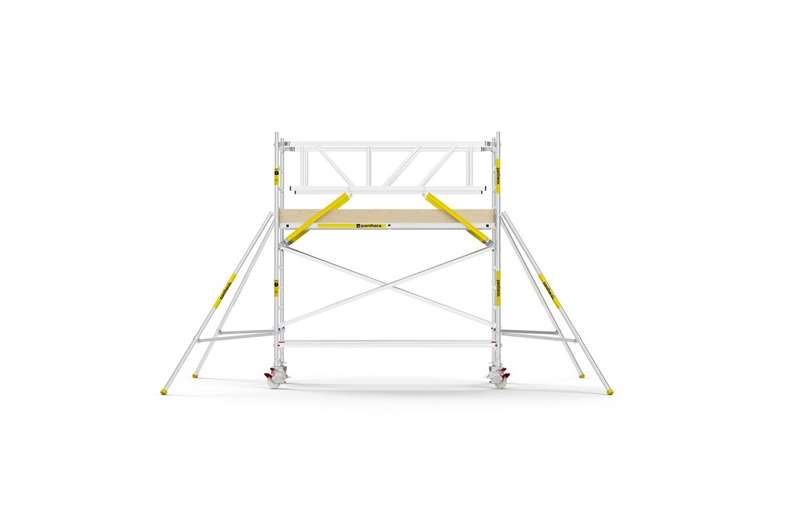 Panthera PRO 135x305 4,2m werkhoogte met dubbele voorloopleuning carbon vloer