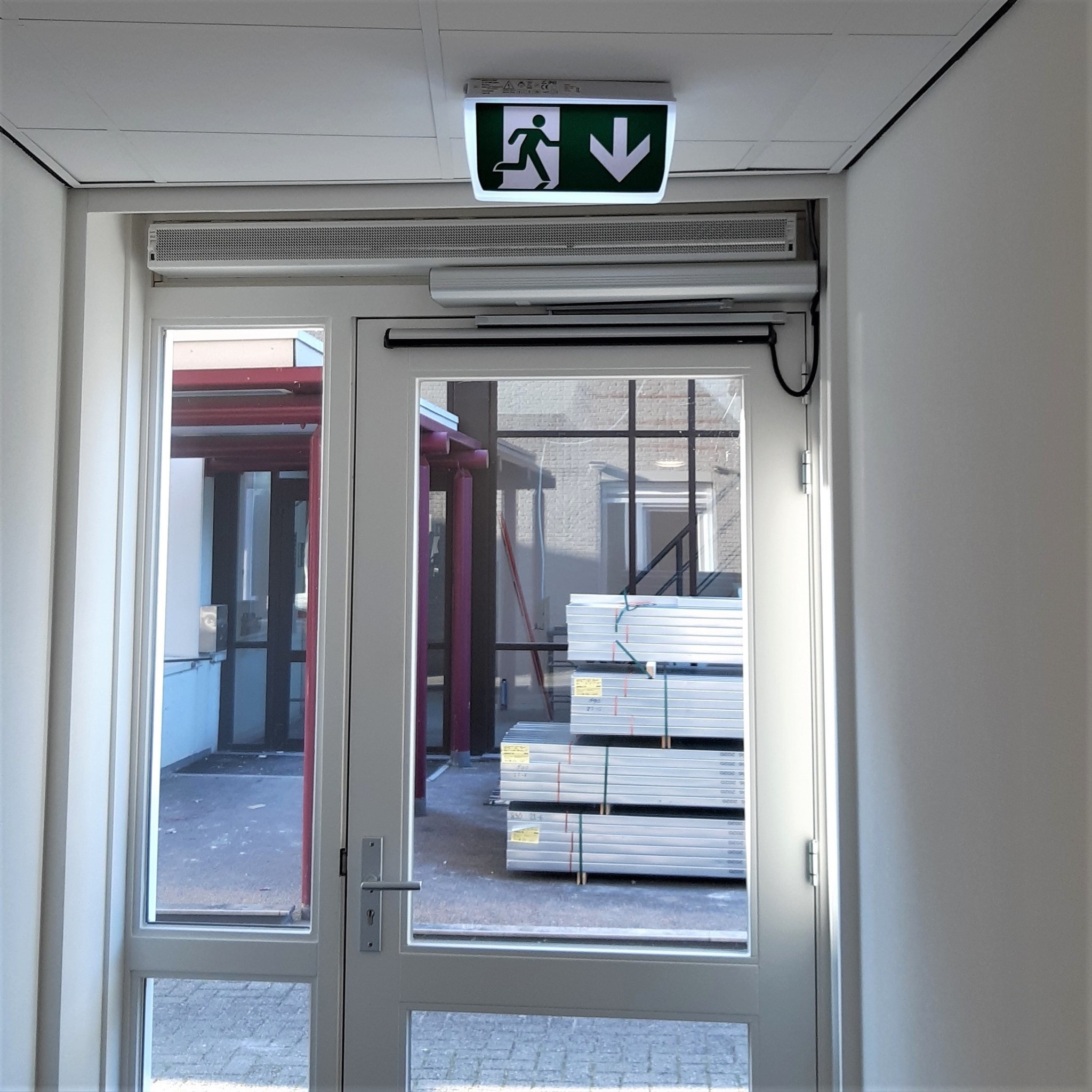 Opbouw noodverlichting OTG-EF-55