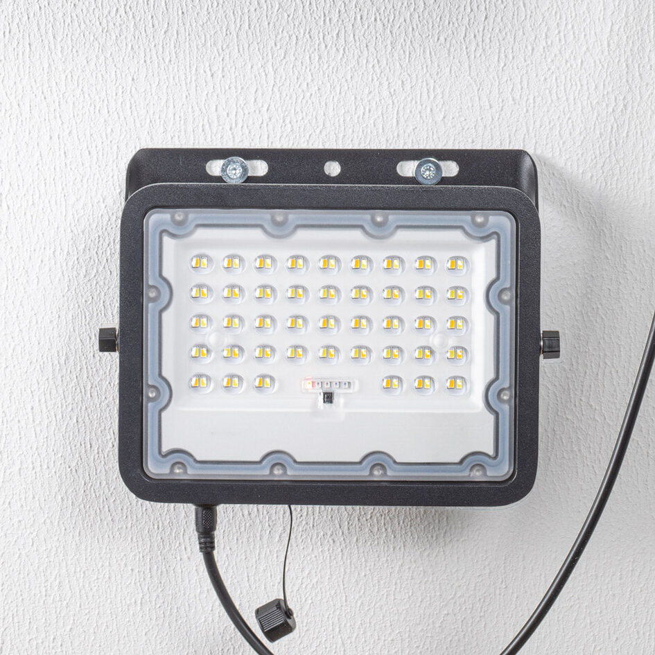 Zwarte solar buiten wandlamp Nestor - 60W