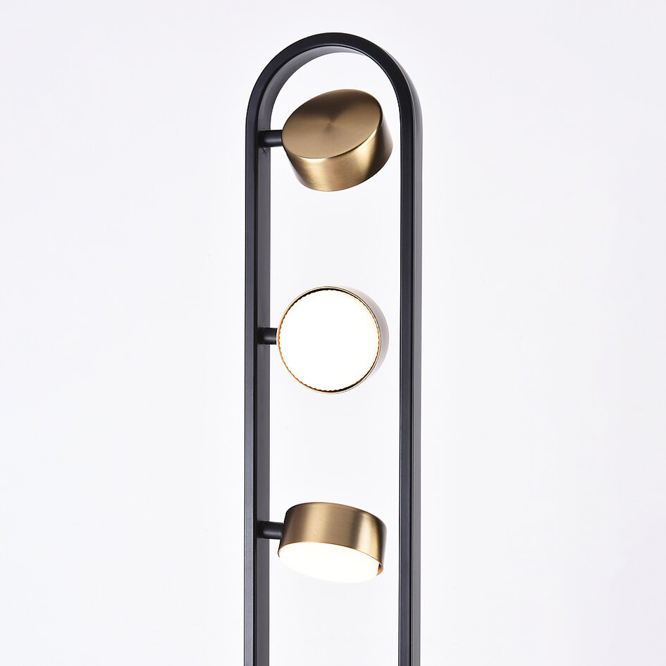 Vloerlamp Terzo met 3 draaibare spots in zwart en goud