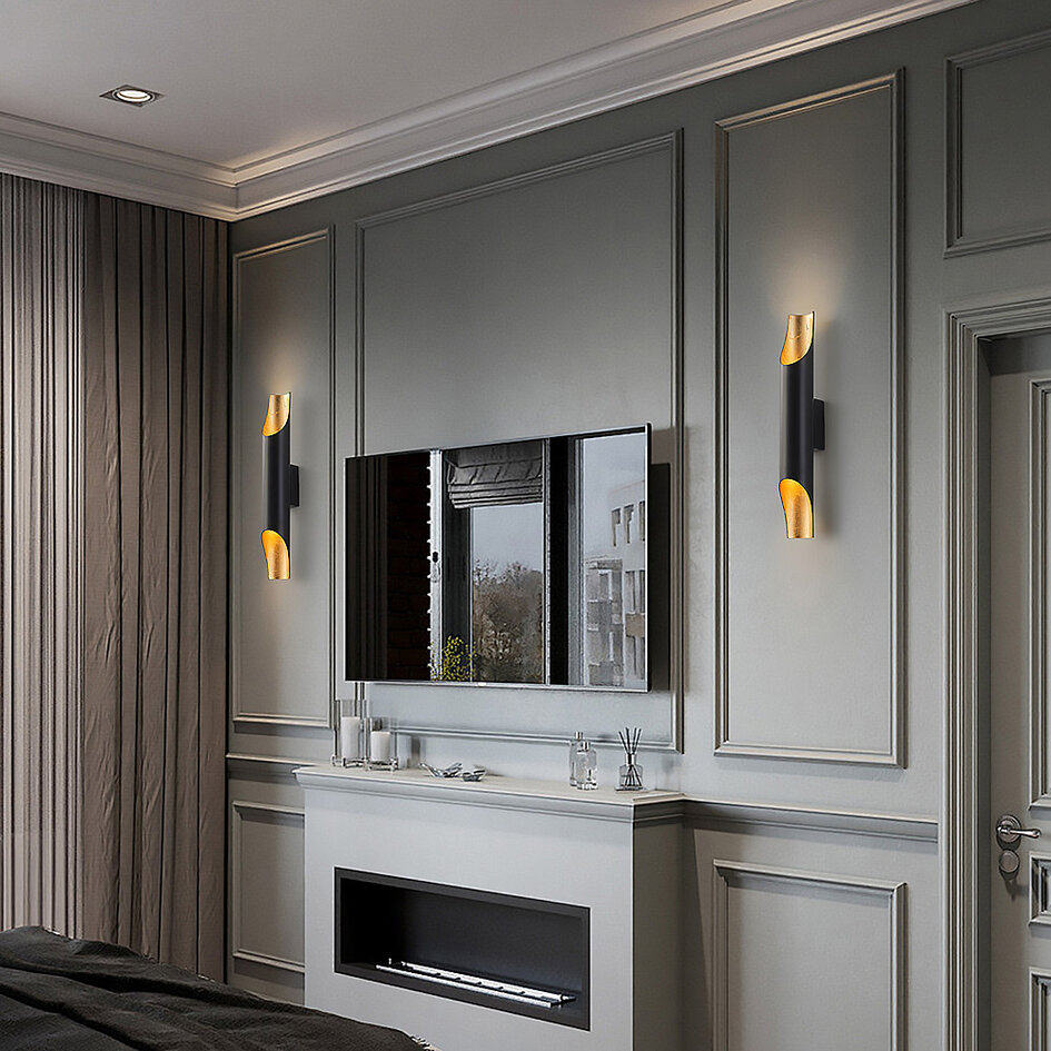 Wandlamp Madison, mat zwart met gouden binnenzijde