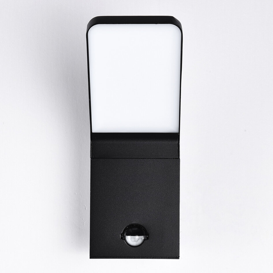 Zwarte wandlamp Franco met sensor