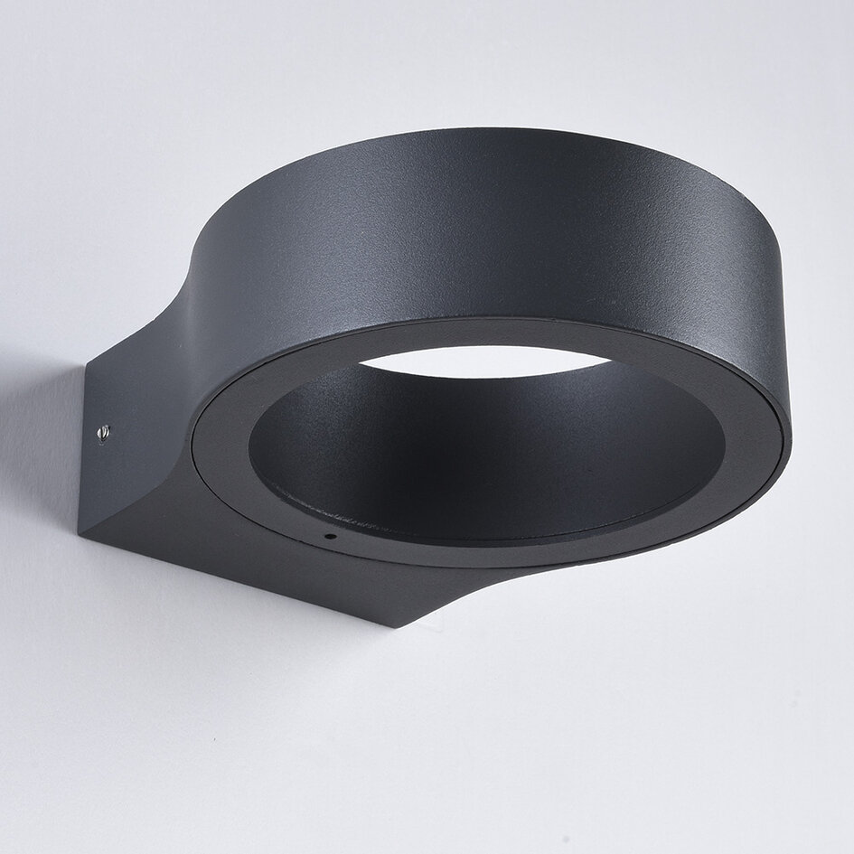 Moderne ronde buitenlamp Leo - zwart