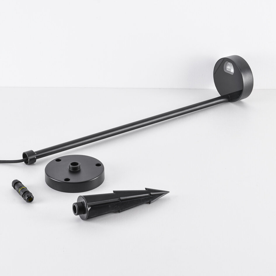 Moderne staande buitenlamp met grondpin - Tyra