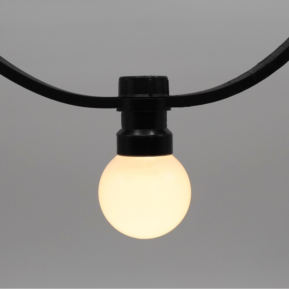 Lichtsnoer voor buiten met melkwitte LED lampen 1 watt