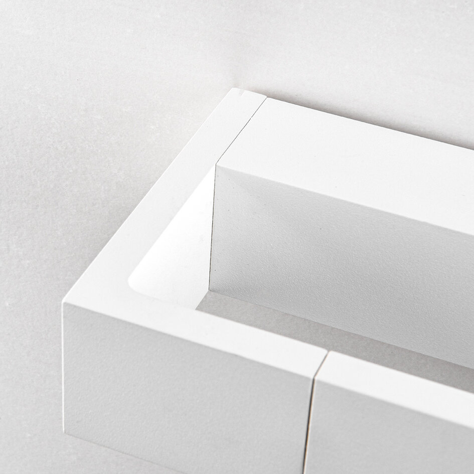 Witte draaibare wandlamp Sirle, 45 cm