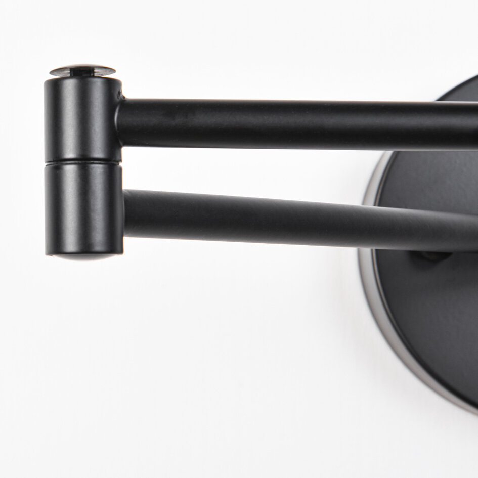 Zwarte wandlamp Revah