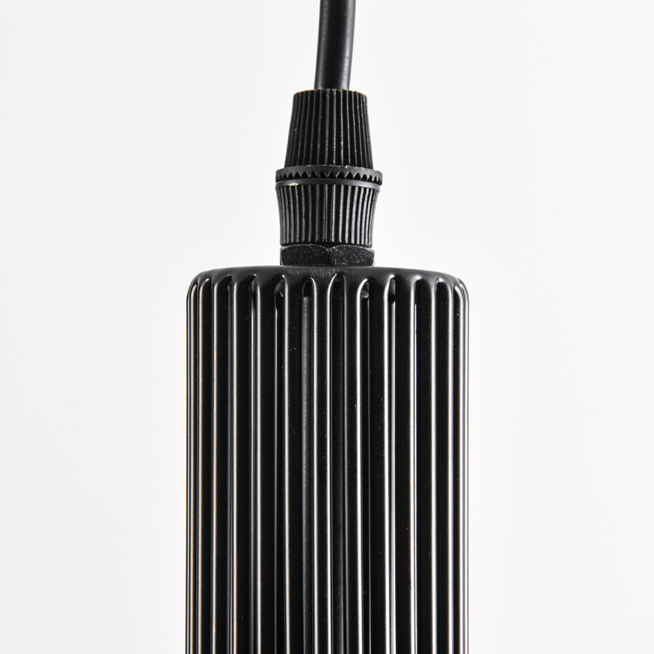 Industriële hanglamp zwart metaal – Sofia
