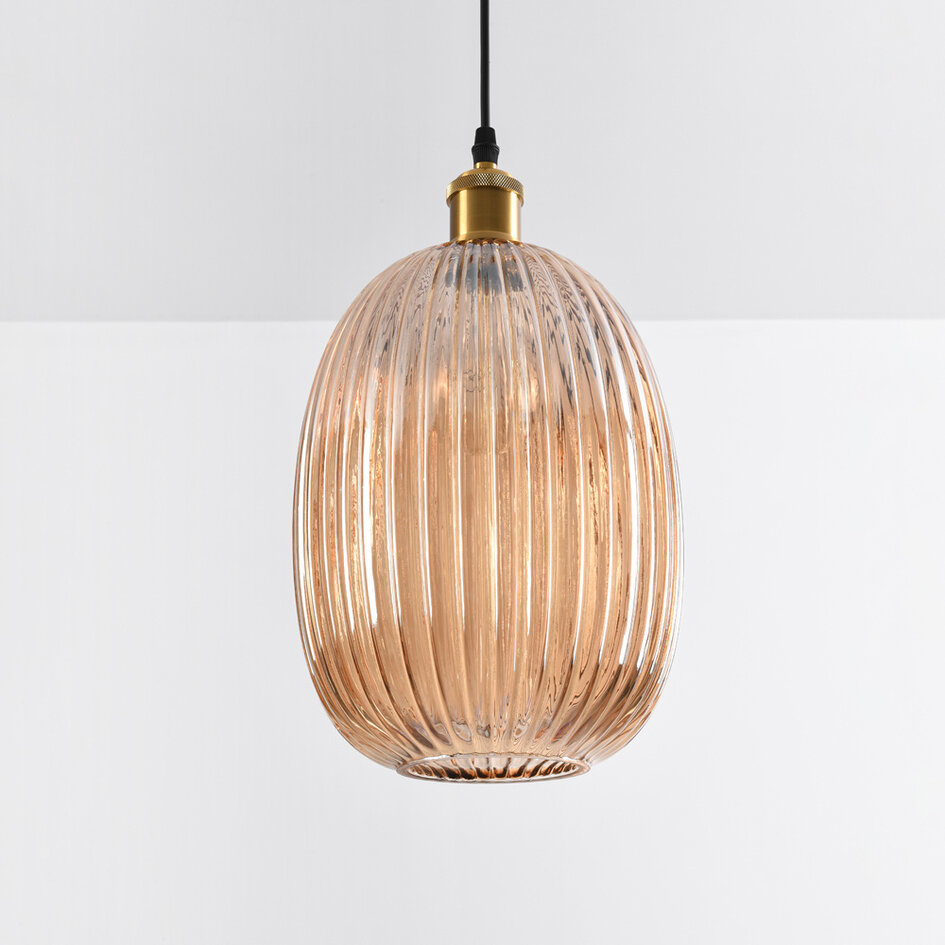 Hanglamp Riley van geribbeld amber glas