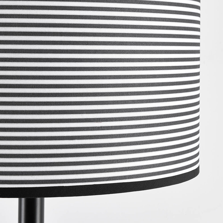 Staande lamp Maggie in zwart met stoffen kap