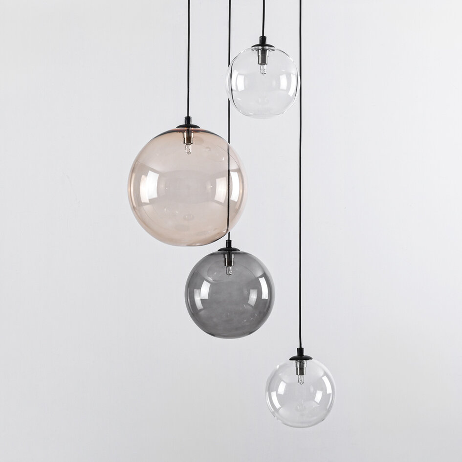 4-lichts design hanglamp Luminor met diverse glazen bollen