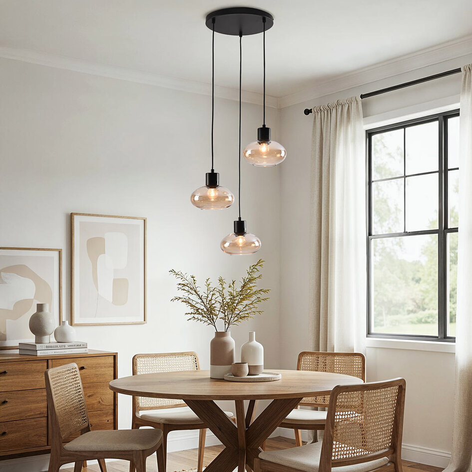 Moderne 3-lichts hanglamp Vida - amber glas en zwart