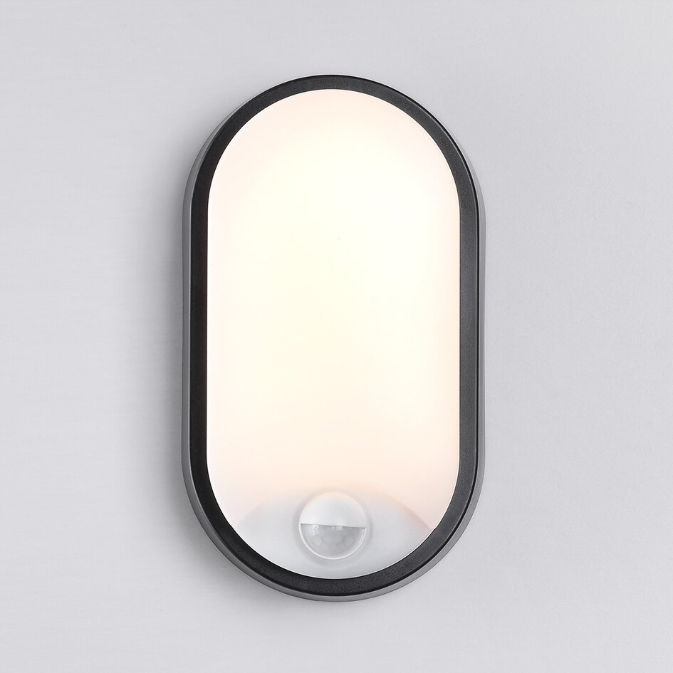 Ovale lamp met sensor drie verschillende kleurstanden