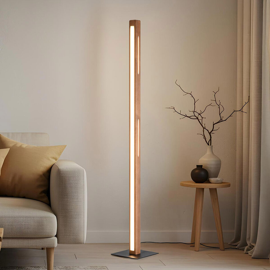 Vloerlamp Piata in houtoptiek met dimbare LEDs