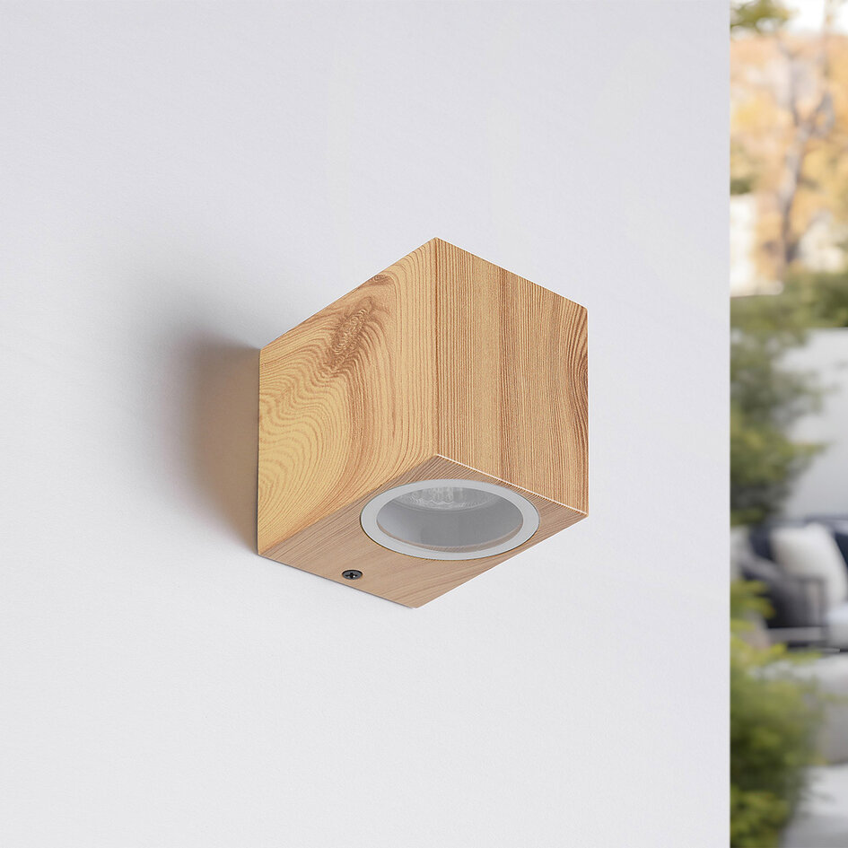 Elegante wandlamp voor buiten in houtlook - Giulia