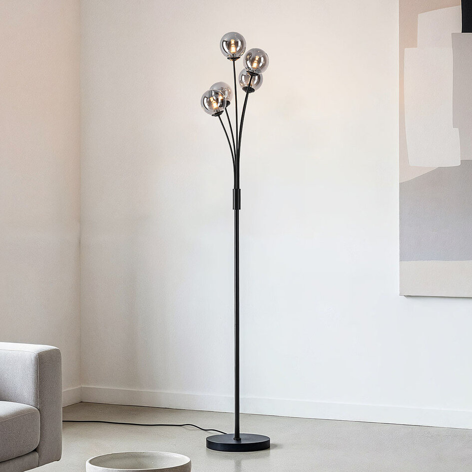 Staande lamp Claire in zwart met smoke glas, 5-lichts