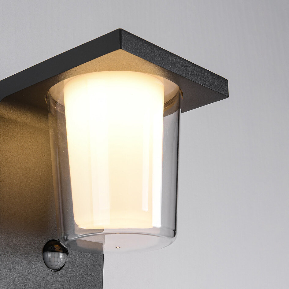 Donker grijze wandlamp voor buiten met sensor - Lio
