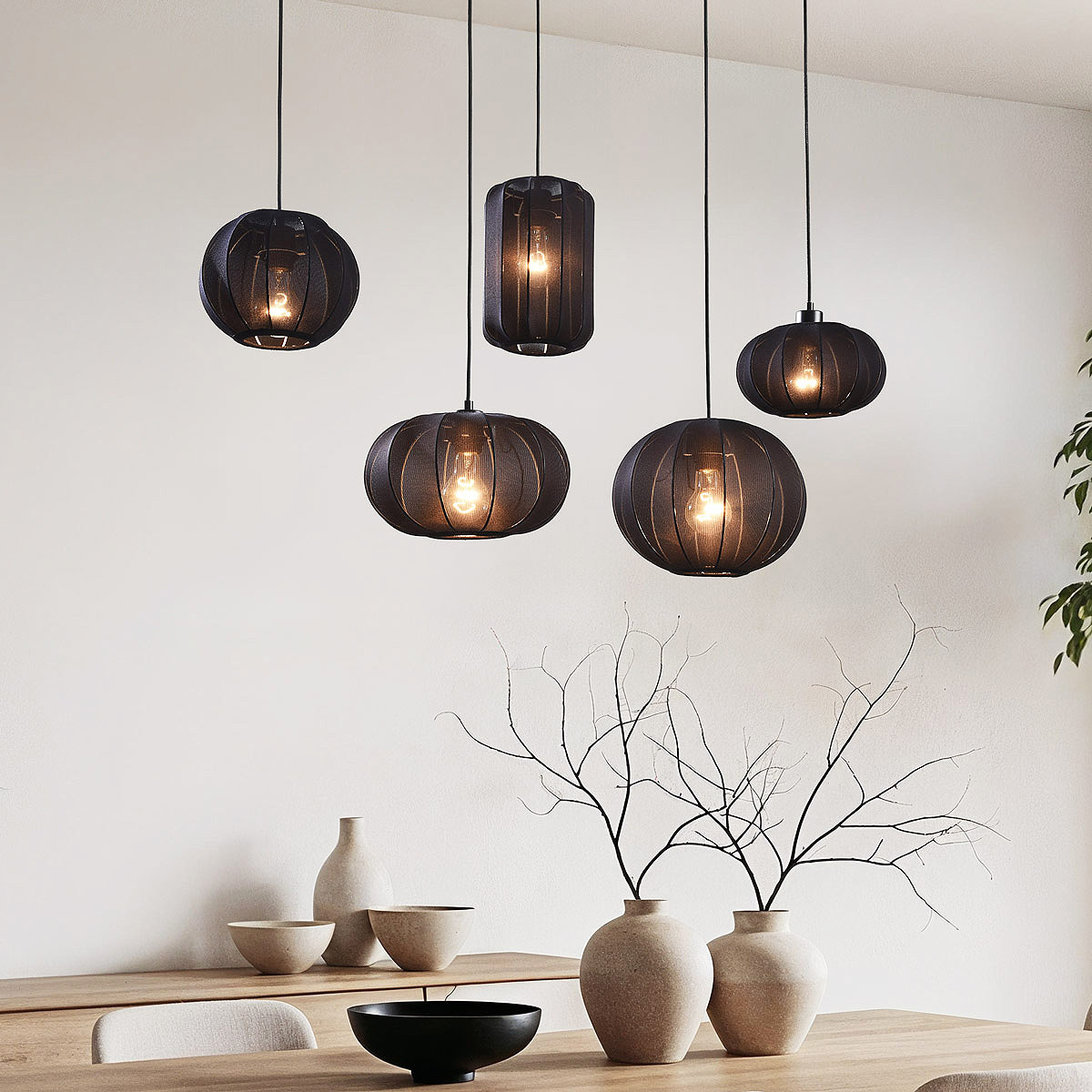 LiLi 5-lichts Japandi hanglamp Karima - zwart - LumenXL.nl