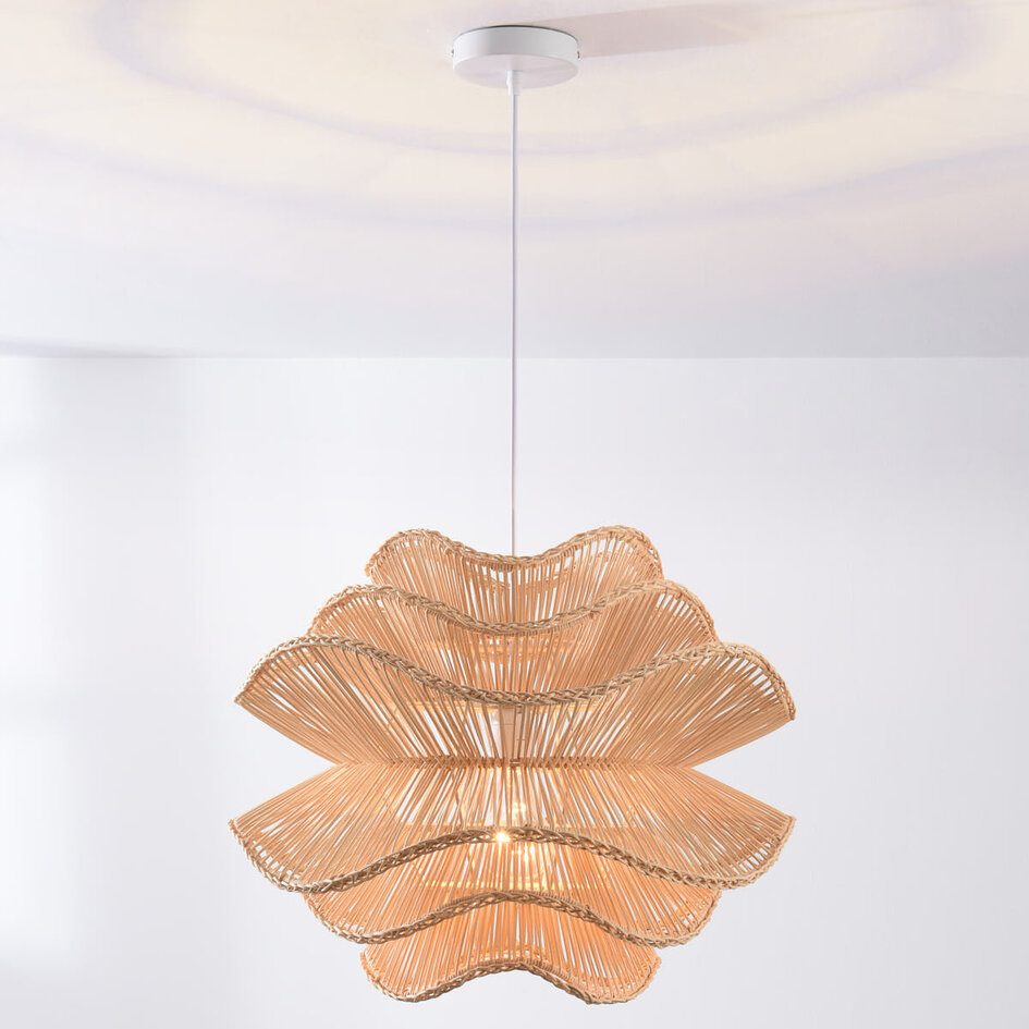 Rotan hanglamp Leru met golvende, handgevlochten kap in naturel kleur