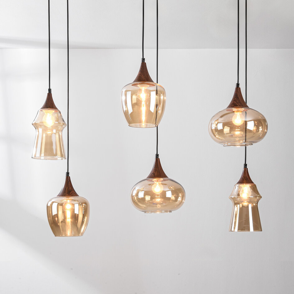 Hanglamp Lior zwart met houtlook en amber glas in diverse vormen – 6-lichts
