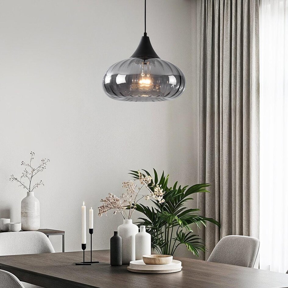 Zwarte hanglamp Ori zwart met gestreept rookglas