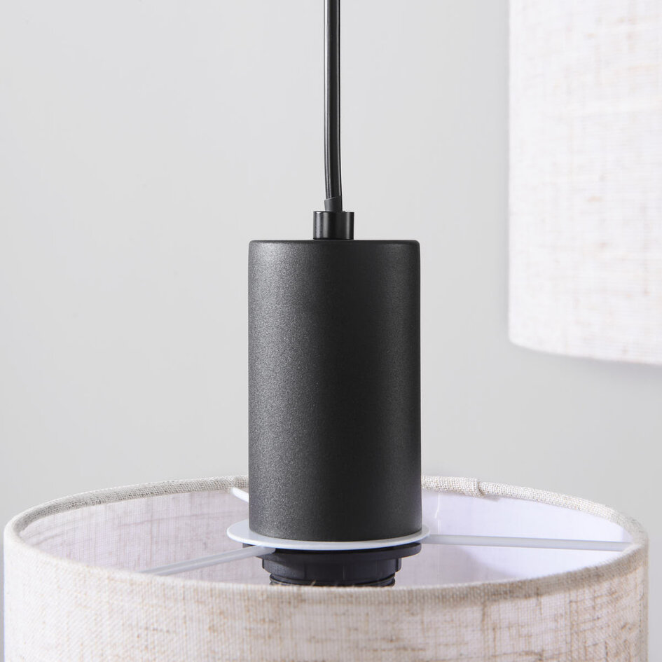 3-lichts hanglamp Linne met ronde stoffen kappen in beige linnen