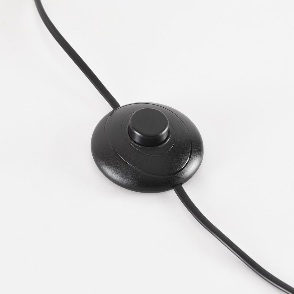 Scandinavische vloerlamp Tenir met houten driepoot en linnen kap