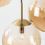 Hanglamp Marui met drie amber glazen bollen en gouden accenten
