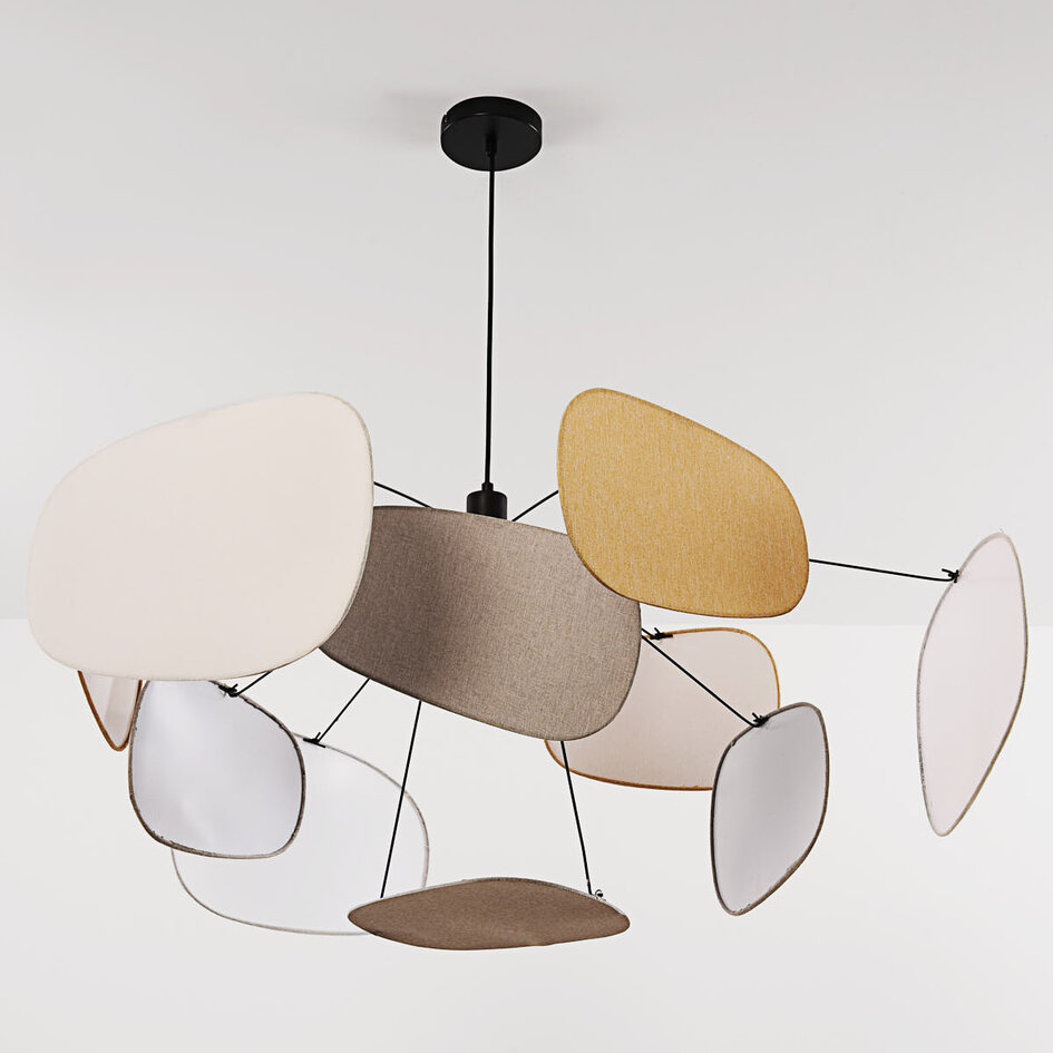 Design hanglamp Zandor met luchtige linnen kappen in zachte, warme tinten
