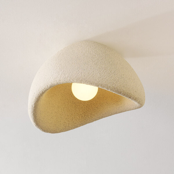 Plafondlamp Concrete Aura 40 cm – zandbeige Wabi Sabi design met zwart gespikkeld steeneffect