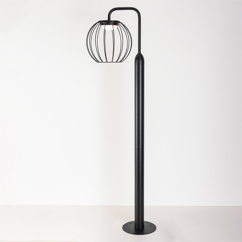 Moderne staande buitenlamp Eclipso - zwart met geïntegreerde LED