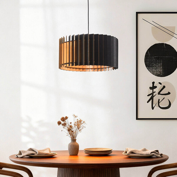 Hanglamp Vyra van zwart hout met natuurlijke binnenkant