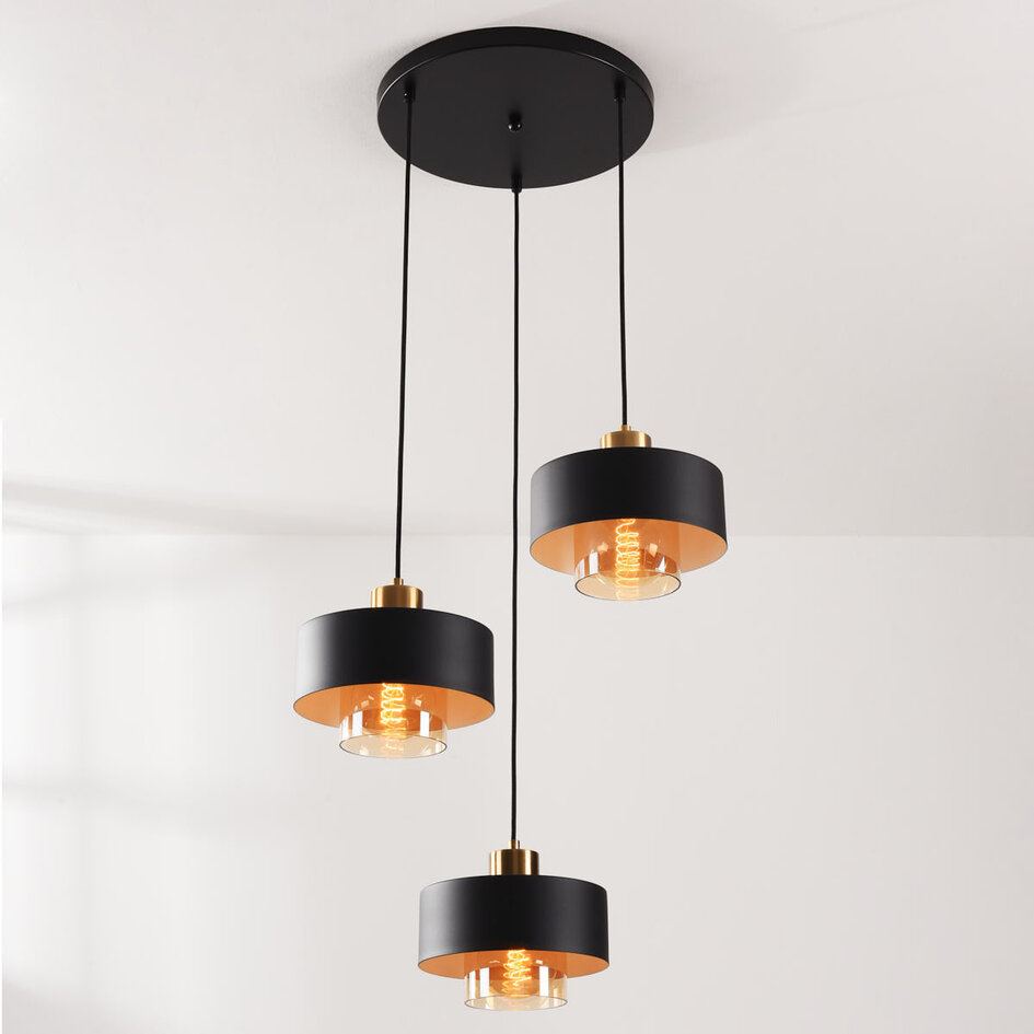 3-lichts hanglamp Ferra in zwart met amber glas en messing details