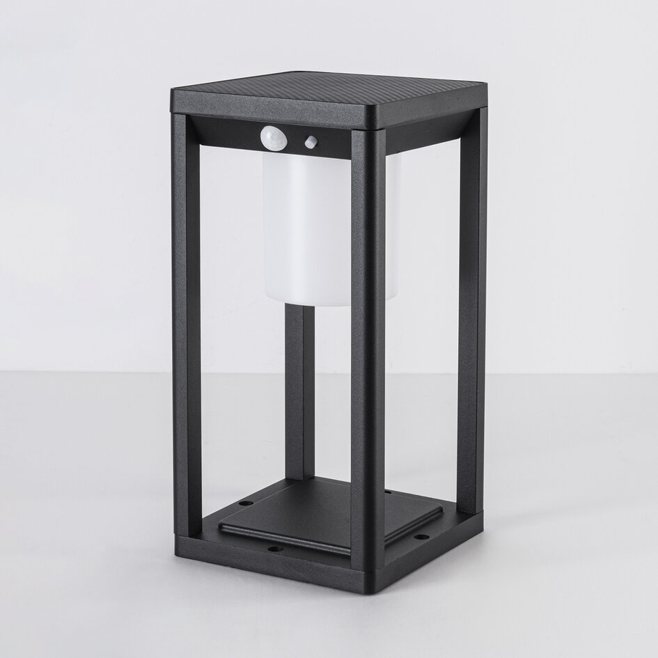 Solar staande buitenlamp Kiran met sensor - zwart met geïntegreerde LED