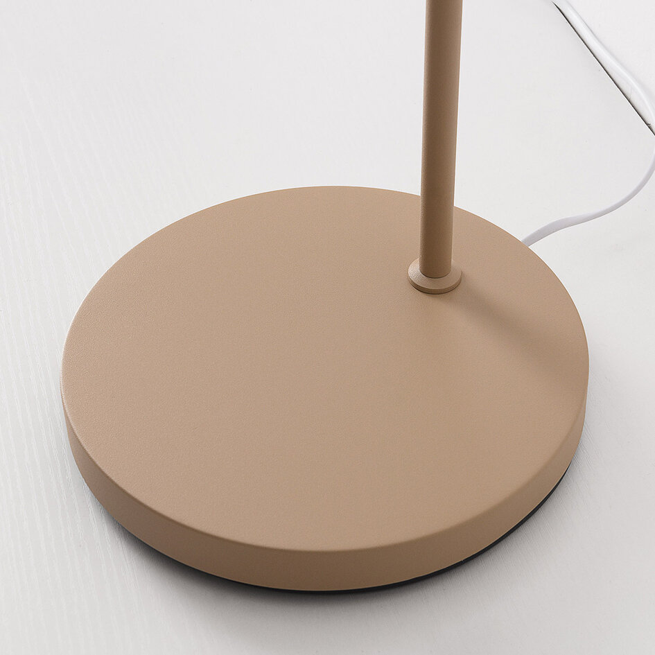 Staande booglamp Arc met beige metalen kap