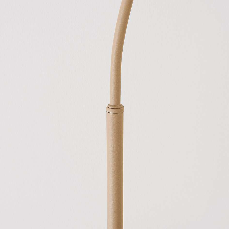 Staande booglamp Arc met beige metalen kap