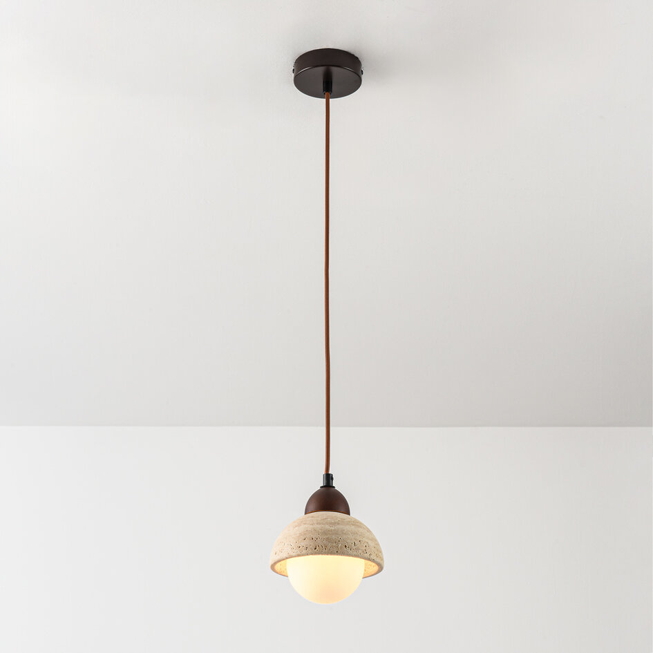 Hanglamp Vado van travertin (natuursteen), hout en melkwit glas
