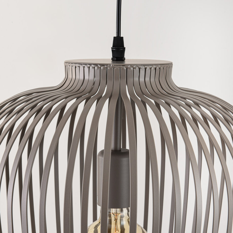 Hanglamp Taro van lichtgrijs metaal – Ø35 cm