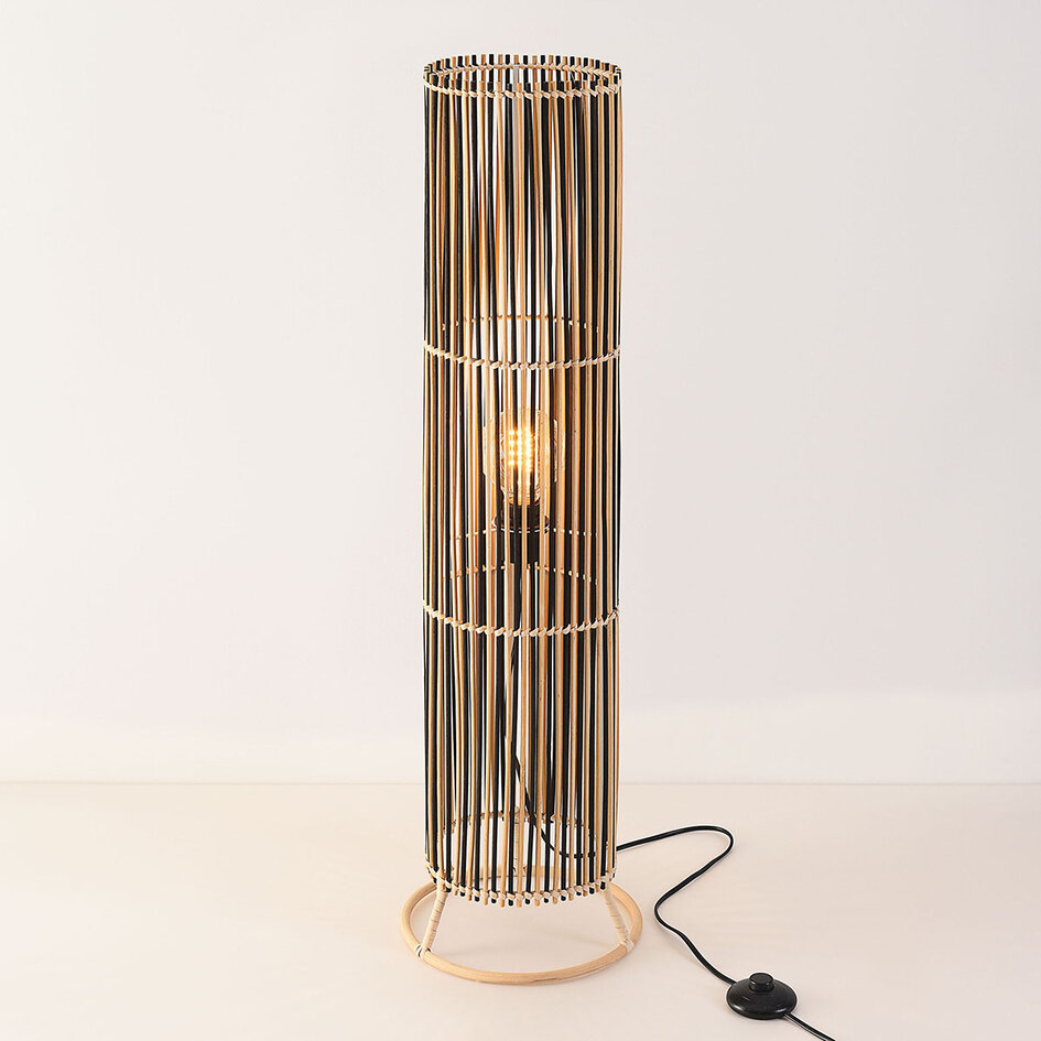 Vloerlamp Lori van bamboe - zwart en naturel