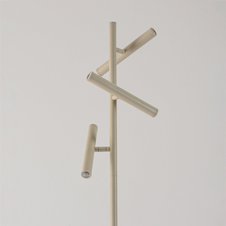 Beige vloerlamp Zhan met drie draaibare spots en touch dimmer