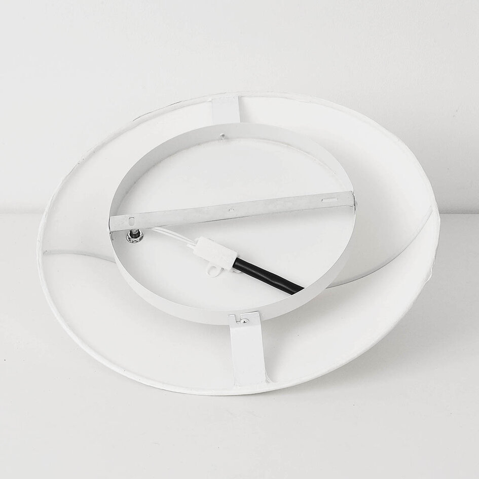 Plafondlamp Korena met vloeiende vorm en zijde-look kap - wit
