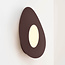 Moderne wandlamp Aralya in bruin met organische vorm
