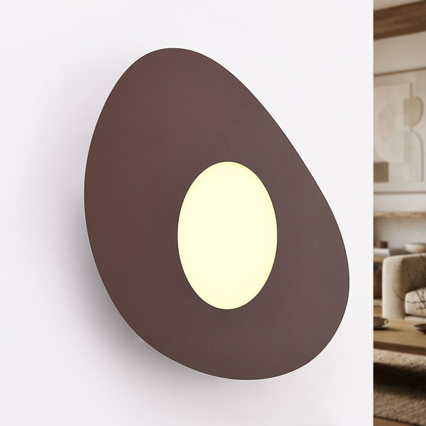 Moderne wandlamp Aralya in bruin met organische vorm