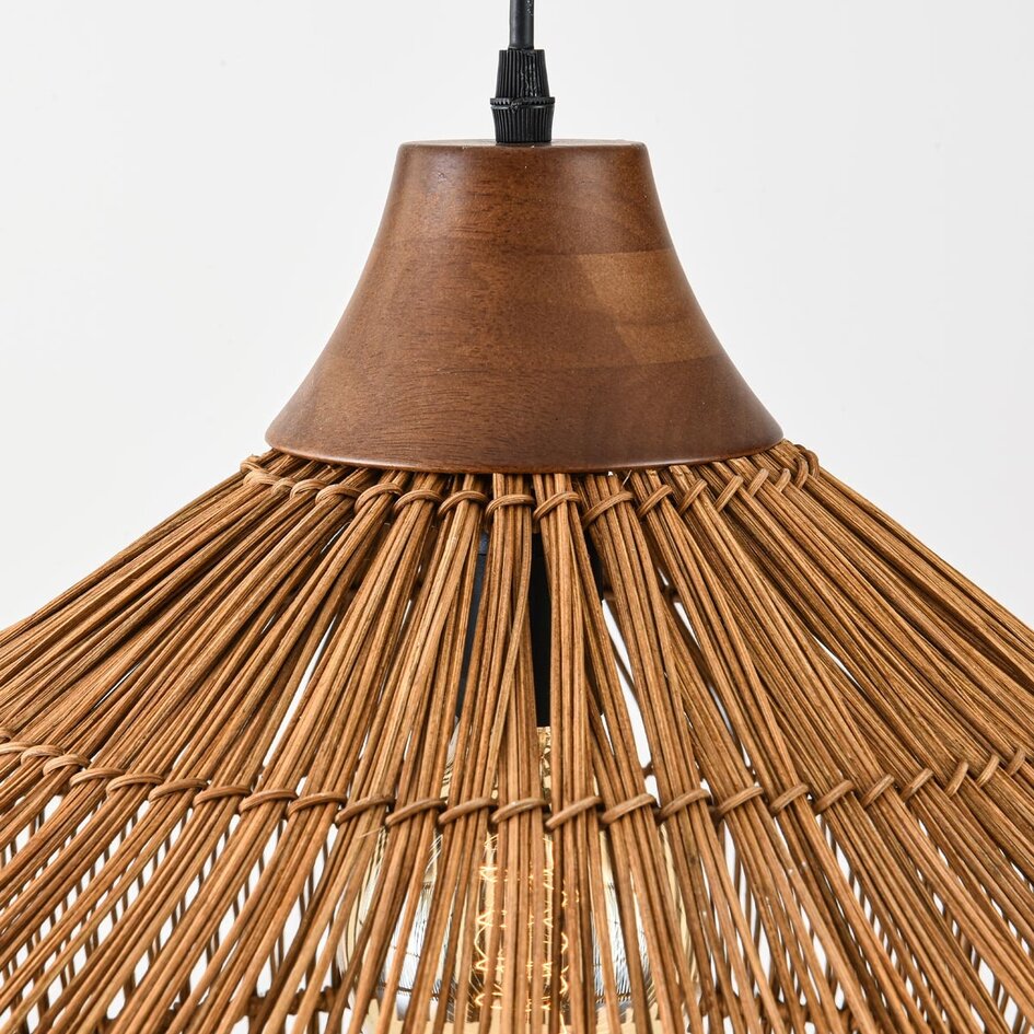 Hanglamp Suki van handgevlochten rotan met houten detail Ø49 cm