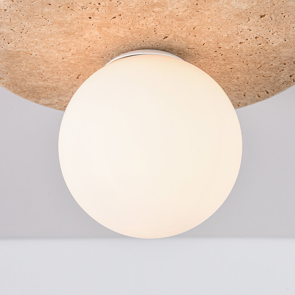 Plafondlamp Cenno met travertin look en melkwit glas