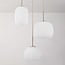 Hanglamp Serilda beige met 3 glazen kappen van geribbeld melkwit glas