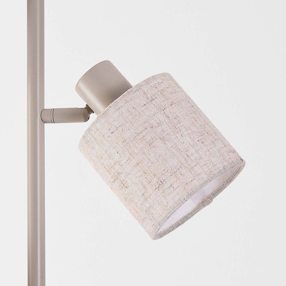3-lichts beige vloerlamp Avane met verstelbare linnen kappen