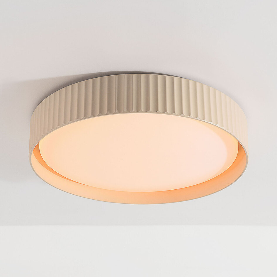 Plafondlamp Palomo beige met geribbelde rand en 3-staps dimbare LEDs