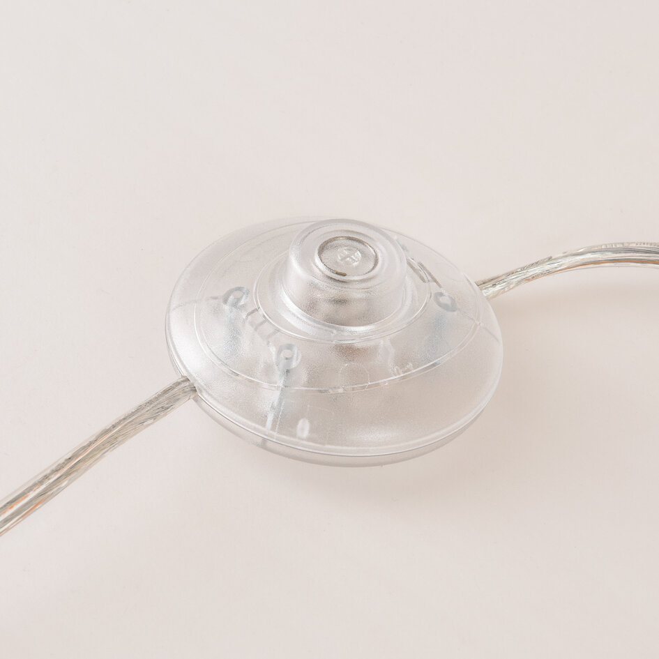 Vloerlamp Fiora van bamboe met geweven kap