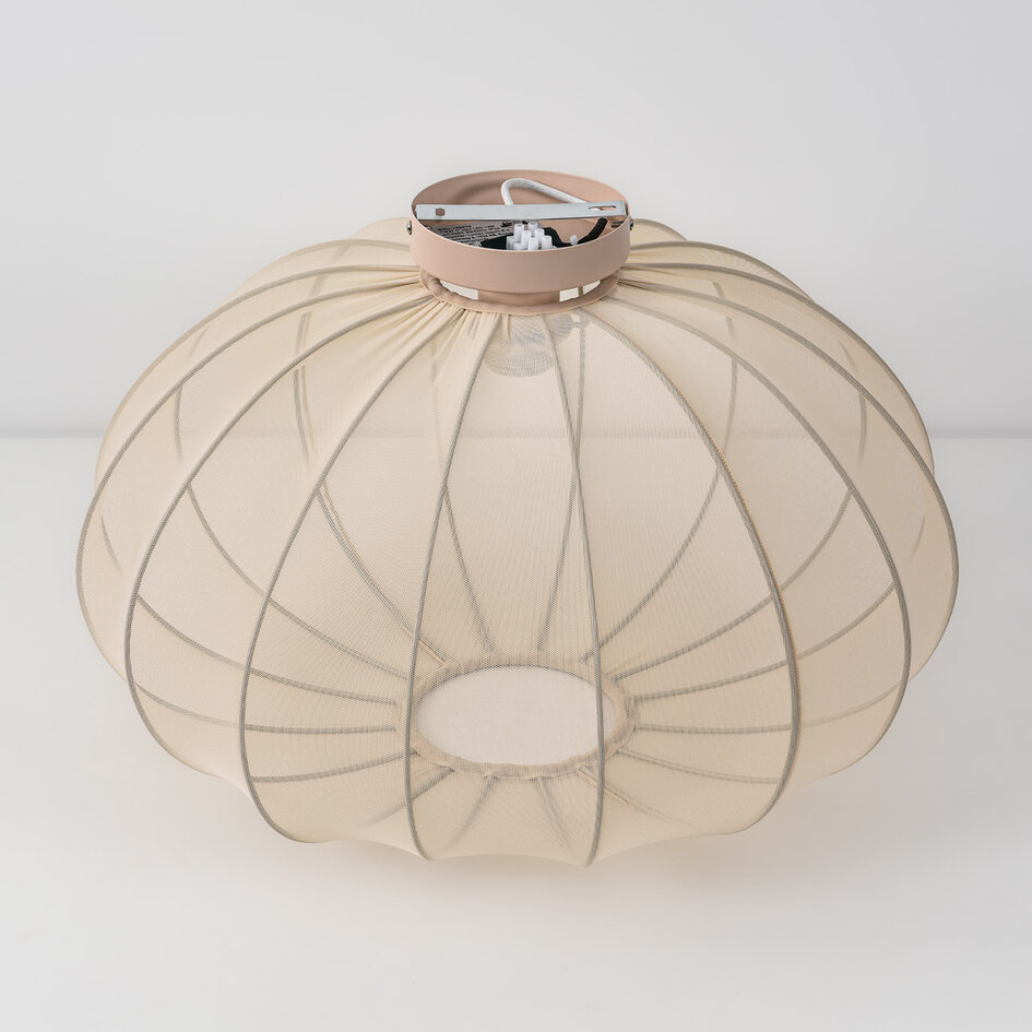 Plafondlamp Ecruva met lichtbeige stoffen kap